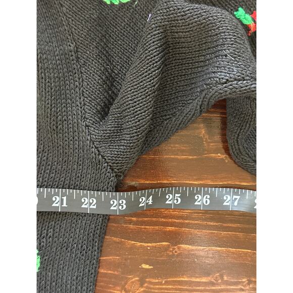 VTG Hand Knit Cardigan Sweater M Black Color Embroidered Floral Dark Coquette - Picture 9 of 12